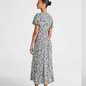 Madewell Button-Front Flutter-Sleeve Midi Dress in Floral